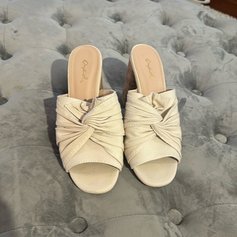 Qupid 6.5 Heels